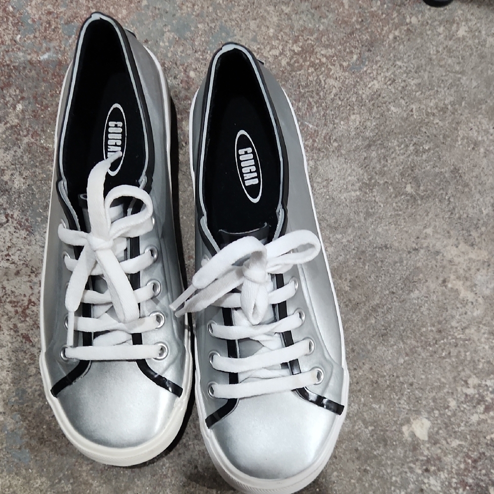 Cougar Silver and Black Women's Sneakers